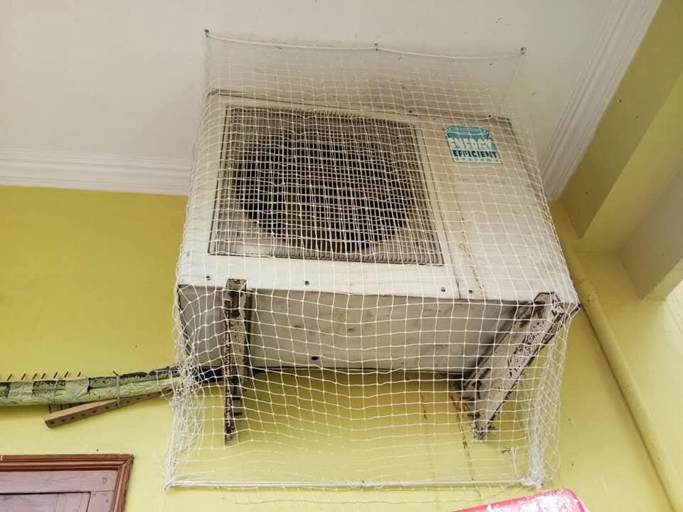 Residential balcony netting